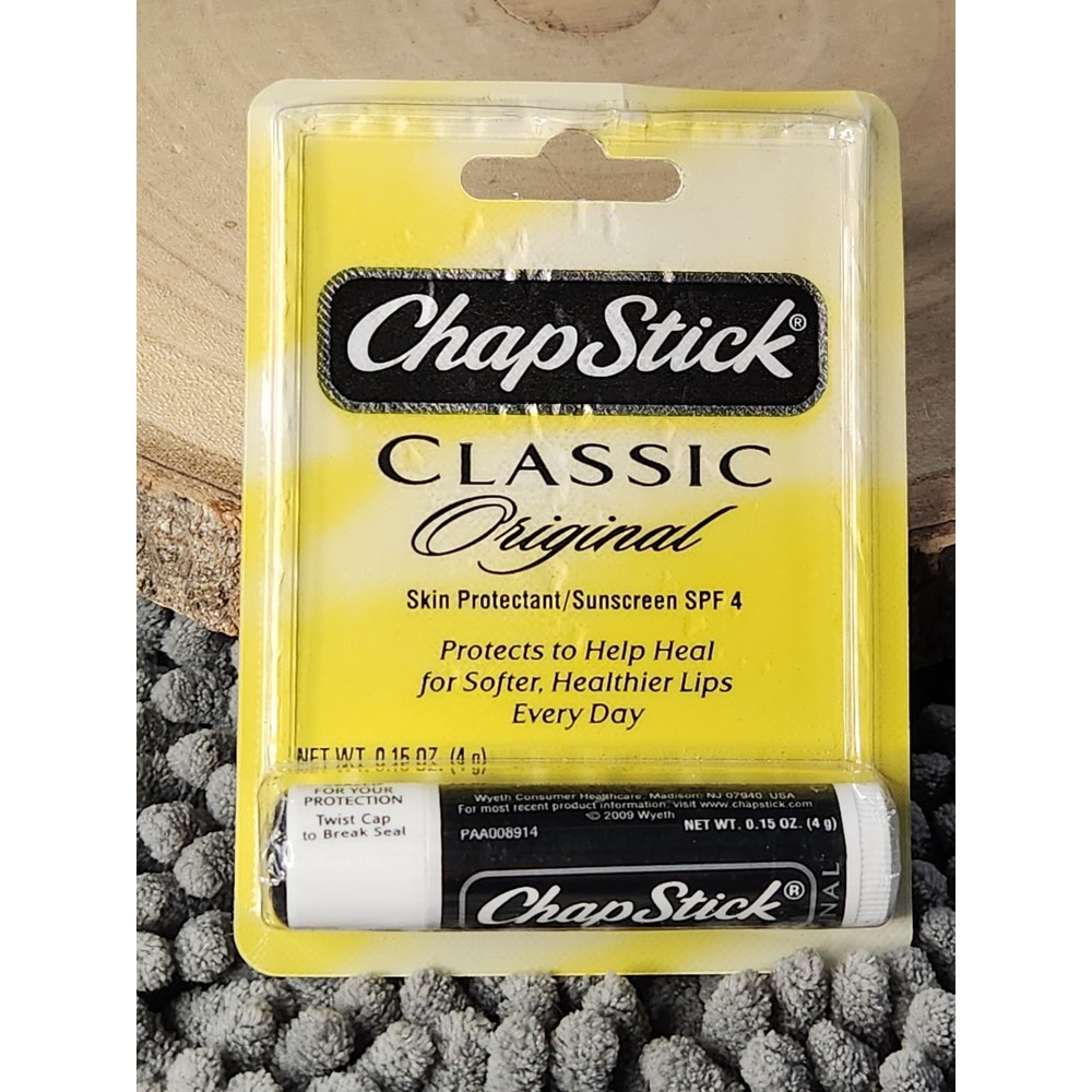 (1) Rare NOS Factory Sealed 0.15 OZ Original Classic‎ ChapStick SPF 4